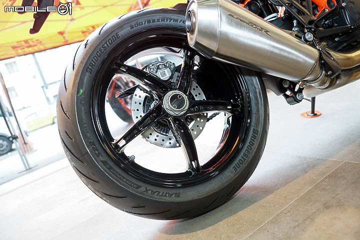 【採訪】猛獸抵台！KTM 1290 Super Duke R 以及 890 Duke R 台灣正式上市！