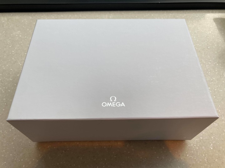 【簡單開箱】薑是老的辣—OMEGA AT8500 38.5mm