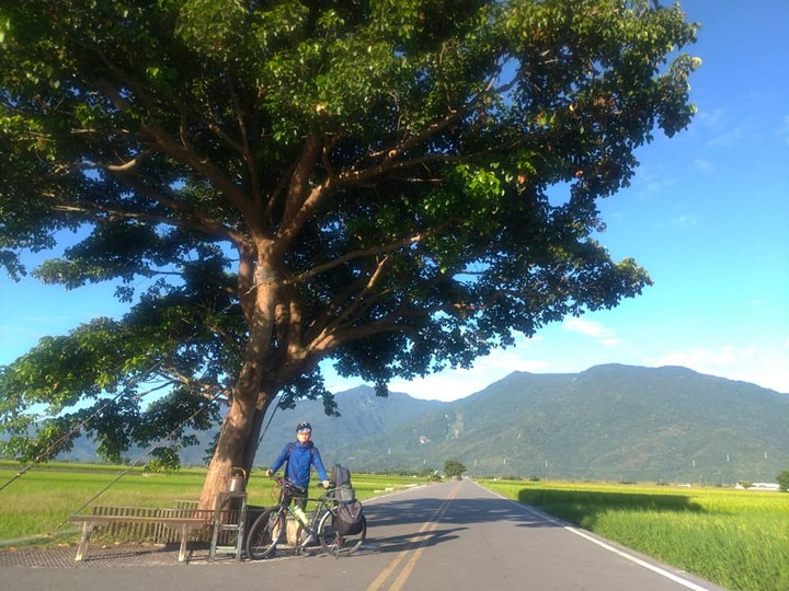 一個人,一台車,中秋國慶連假的9日環島遊