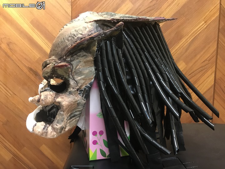[DIY][萬聖節][面具]臨時趕製手做萬聖節面具"終極戰士及異形" (圖多文少)