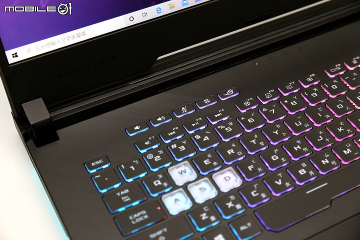 點我看大圖 ROG STRIX G512LV最佳玩咖 (最佳玩CAR?)