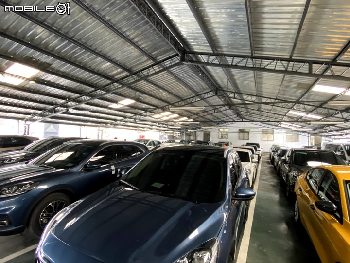 我的第一輛福特(Ford focus 5Dst-line lommel開箱)(後續心得 2021/03/15 更新)