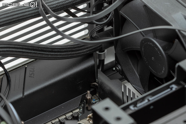 把 i9-10900K/RTX 3080 塞進 ITX 機殼會怎樣?Fractal ERA ITX 系統實裝測試