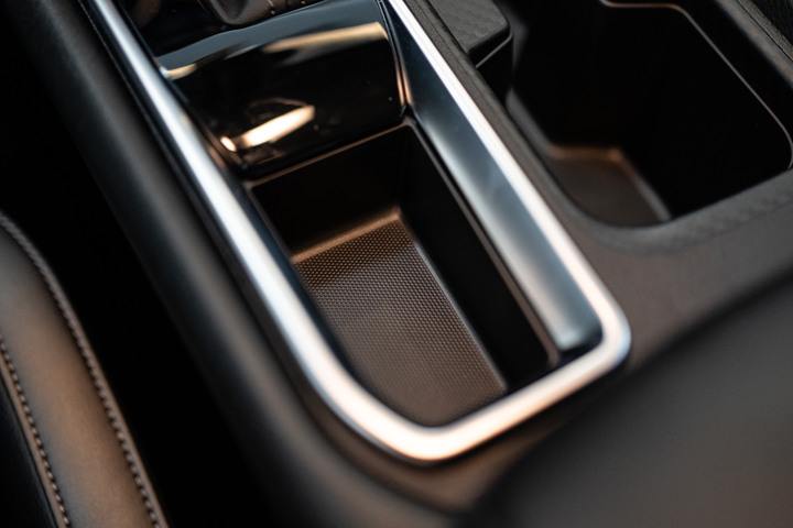 - All New SENTRA - 展示間賞車及試乘體驗分享文