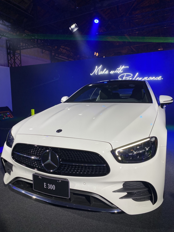 E同歡樂 E舊經典 W213FL鑑賞會