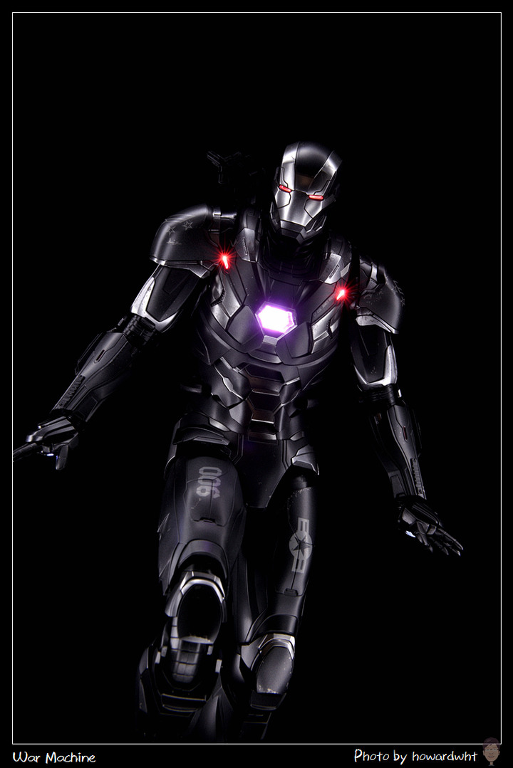 點我看大圖 【開箱】簡單一樣可以很MAN - Hot Toys《復仇者聯盟:終局之戰》戰爭機器