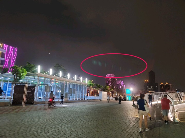 note20 ultra 拍夜景出現藍色光點，如何解決？要送修嗎？謝謝大家