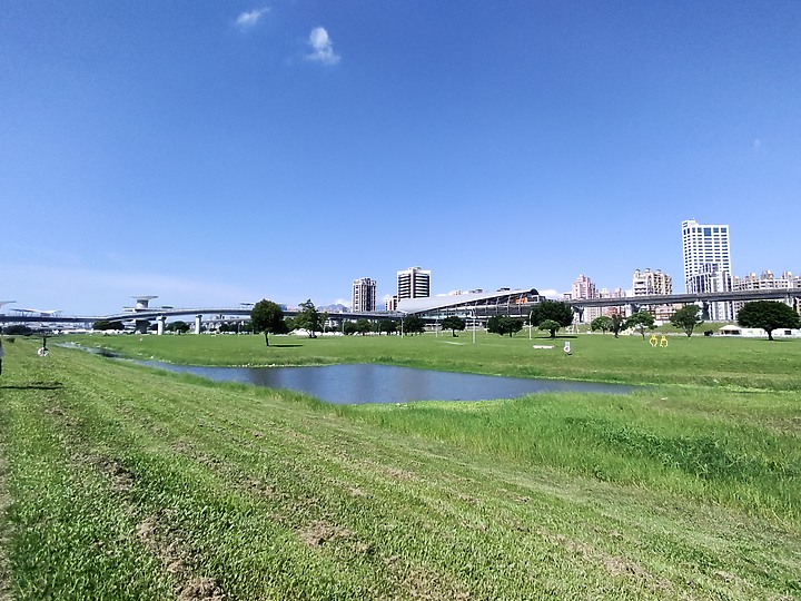 照片比較: HTC U12+ 、U20 5G哪支拍得好