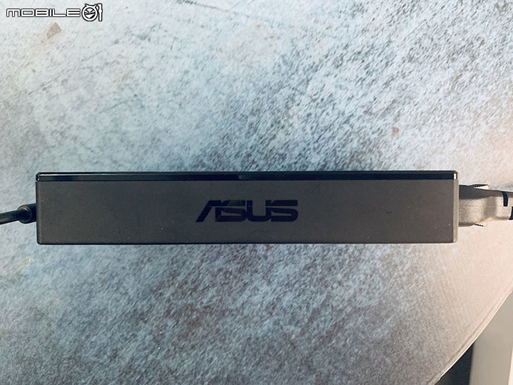 點我看大圖 重拾一抹藍天 -- ASUS ZenBook 15 UX534F