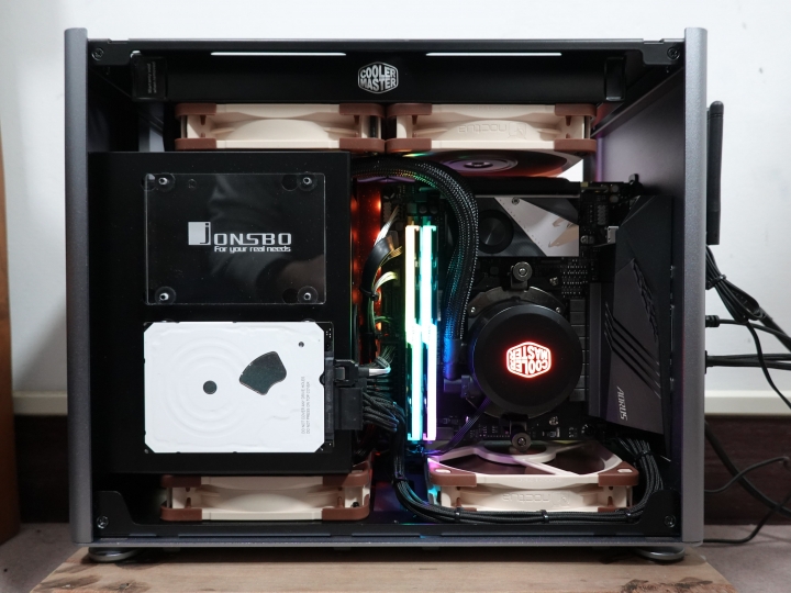 《分享》CoolerMaster NR200P ITX機箱