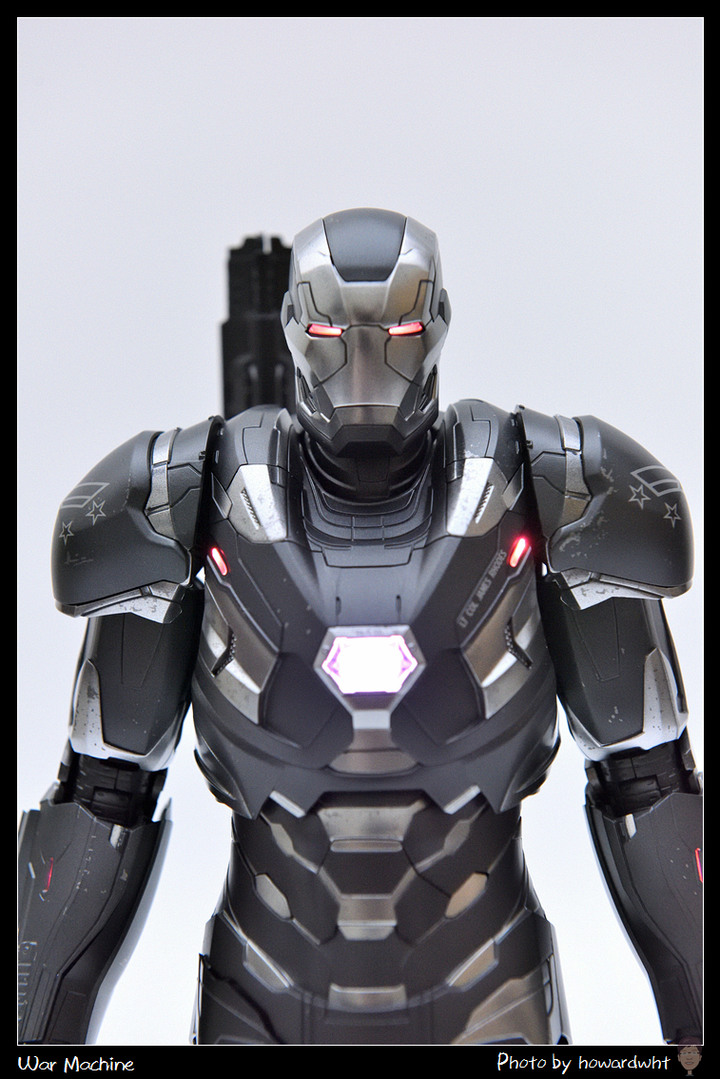 【開箱】簡單一樣可以很MAN - Hot Toys《復仇者聯盟：終局之戰》戰爭機器