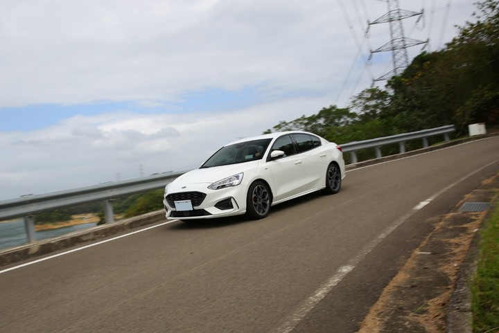 帥氣和慾望一次滿足,四門Focus ST-Line Lommel開箱