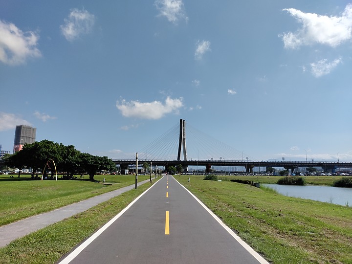 照片比較: HTC U12+ 、U20 5G哪支拍得好