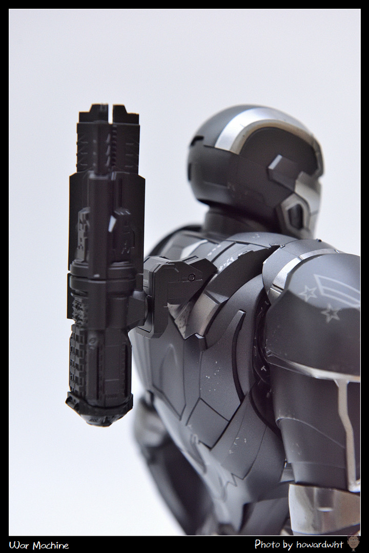 【開箱】簡單一樣可以很MAN - Hot Toys《復仇者聯盟：終局之戰》戰爭機器