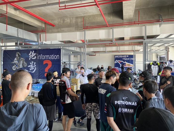 [心得] 麗寶賽道日之終於好好騎車
