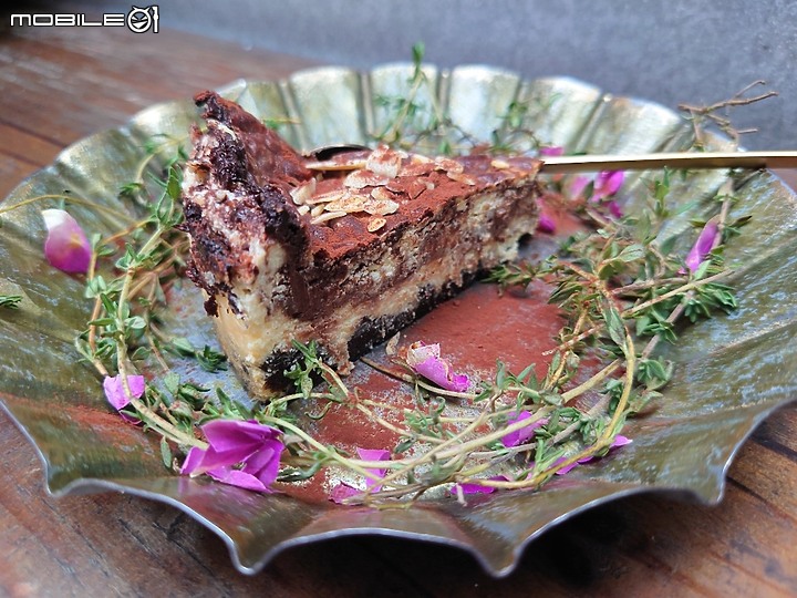 姍姍來遲的Sony Xperia 5 II 開箱文