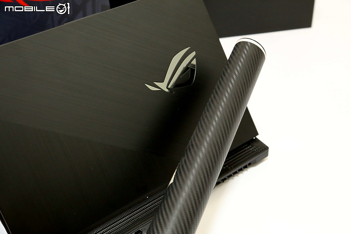 點我看大圖 ROG STRIX G512LV最佳玩咖 (最佳玩CAR?)