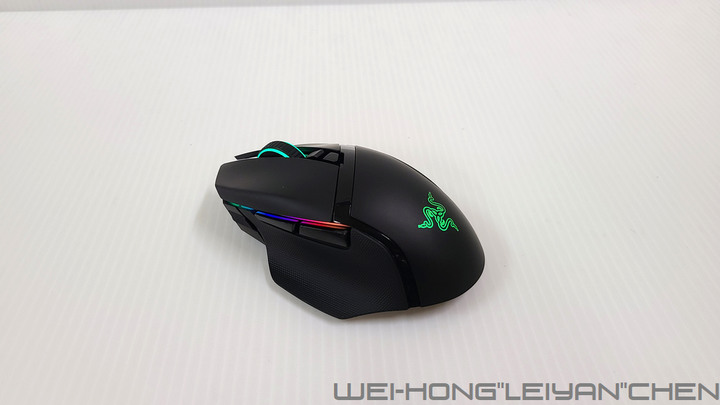 入門高階由你選-Razer Basilisk Ultimate、Razer Basilisk X HyperSpeed