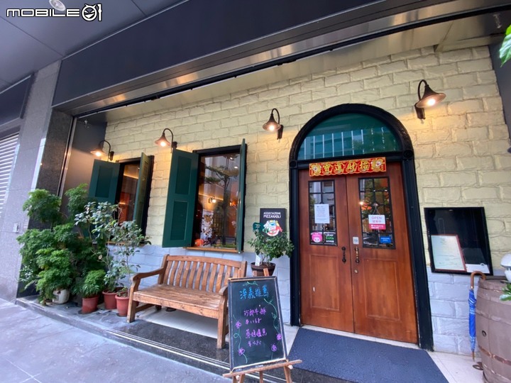 點我看大圖 【食記】粹義Pizzeria & Trattoria Tre免搭機秒嚐義式風味 CP值誇張義大利麵