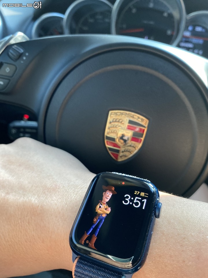 AW6 44mm 藍色配針織帶