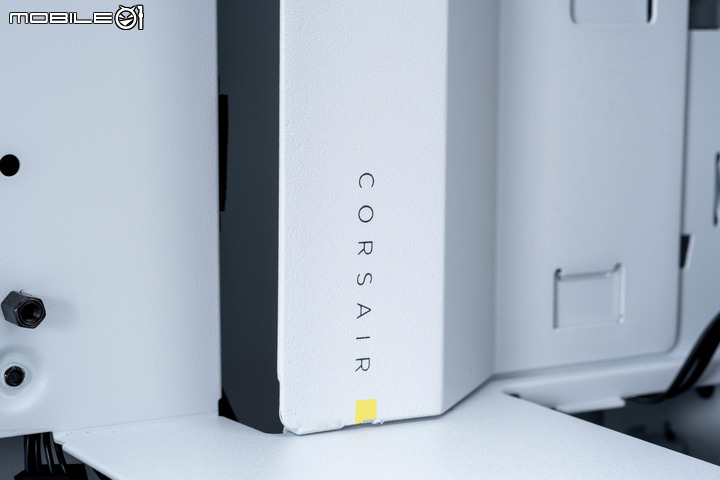 CORSAIR iCUE 4000X RGB feat. NVIDIA GeForce RTX 3090 實際裝機散熱測試
