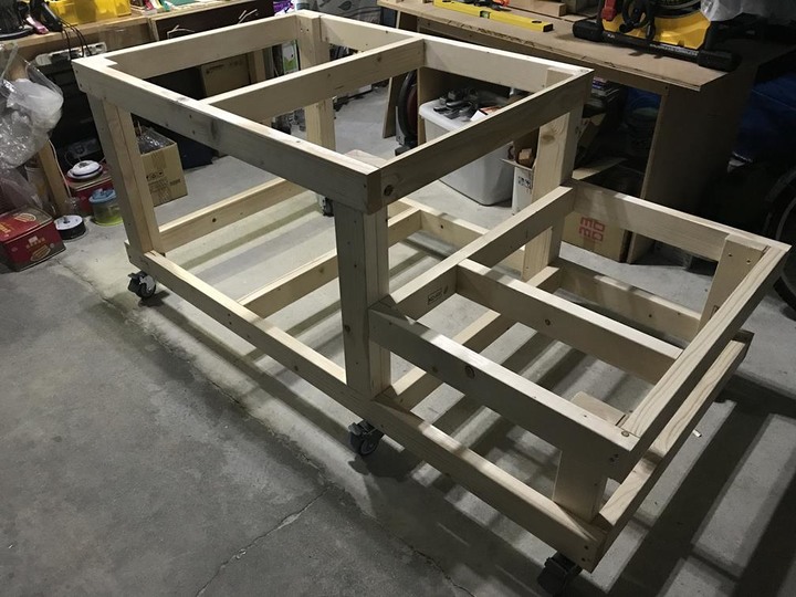 DIY鋸台工作桌(以2x4角材製作)