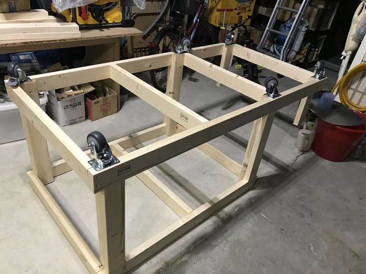 DIY鋸台工作桌(以2x4角材製作)
