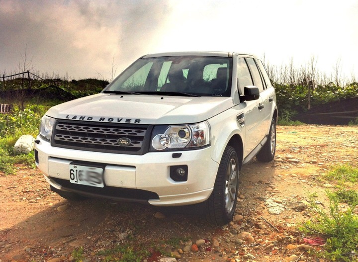 【心得分享】 Land Rover Freelander 2 掰,Kuga ST Line 嗨