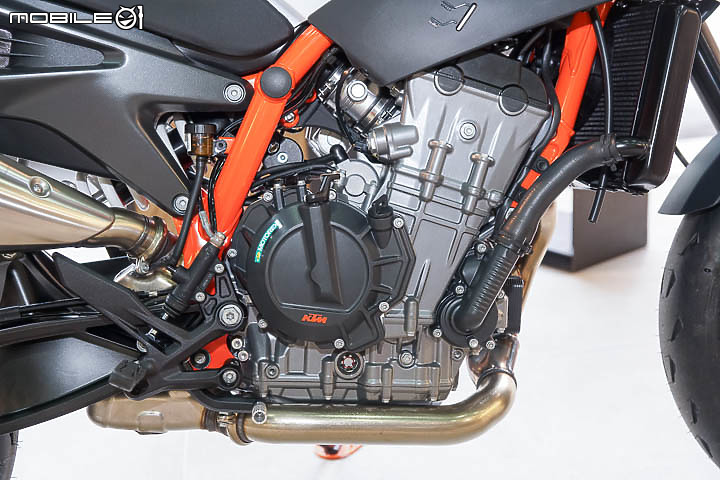 【採訪】猛獸抵台！KTM 1290 Super Duke R 以及 890 Duke R 台灣正式上市！