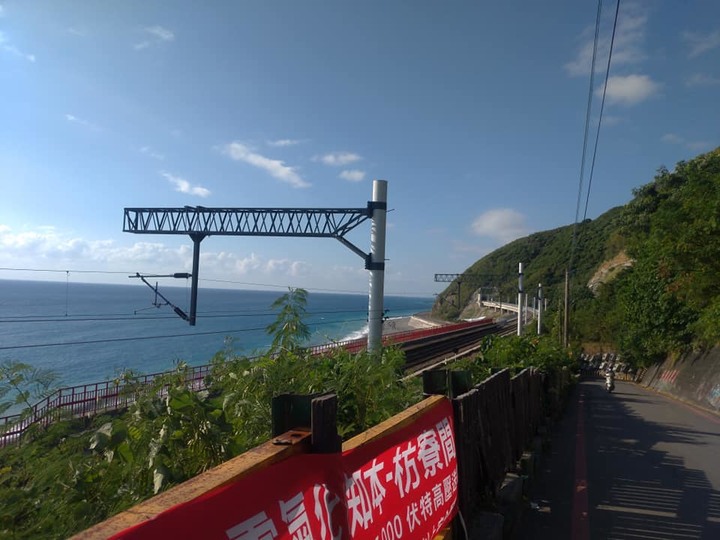 一個人,一台車,中秋國慶連假的9日環島遊