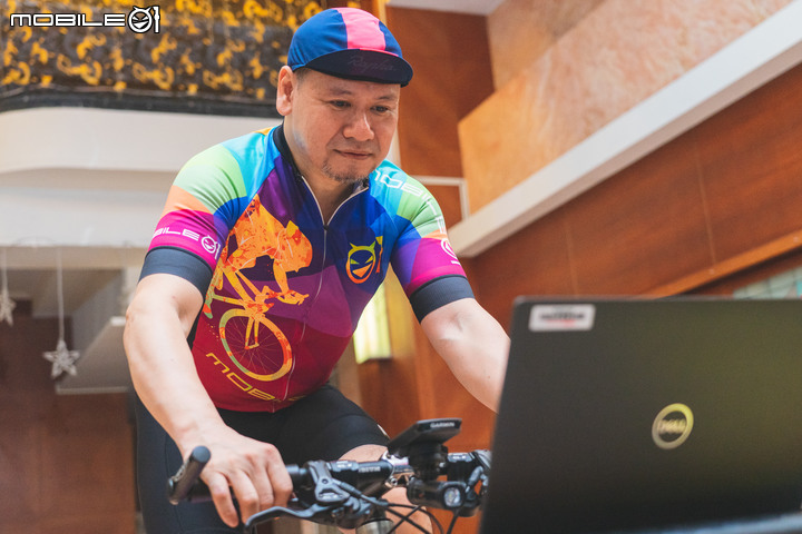 Tacx NEO 2T 智慧訓練台實測分享 細膩踩踏感與擬真的道路體驗!