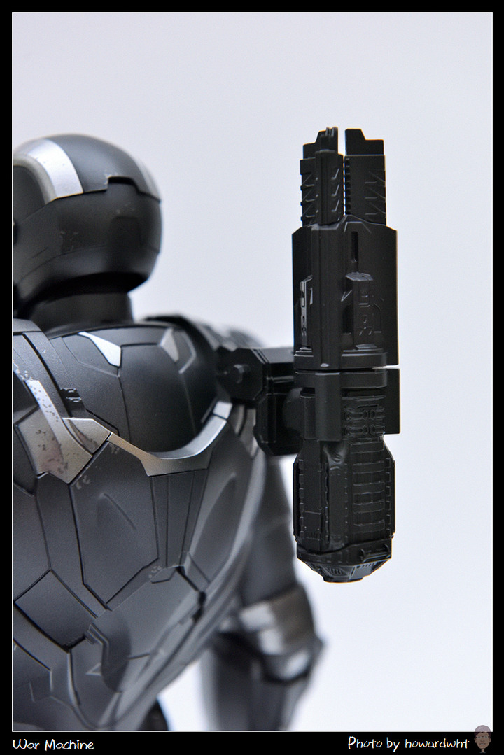 【開箱】簡單一樣可以很MAN - Hot Toys《復仇者聯盟：終局之戰》戰爭機器