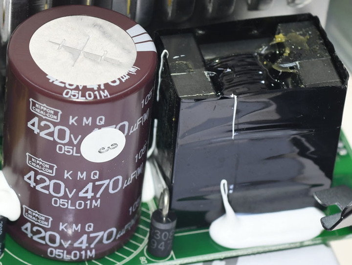 Enhance CAPTAIN C650金牌全模組化電源開箱