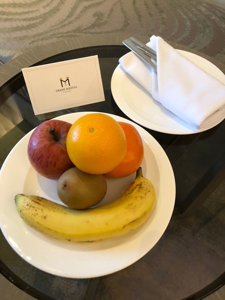 <跟著蛤仔肉去旅遊> 美福饗不完 - 美福大飯店菁英客房一泊二食遊記