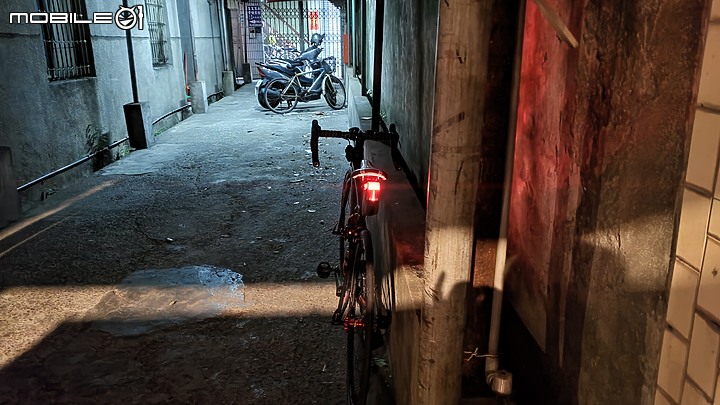 [分享] 小巧方便的單車座墊包-Lumis 單車座墊包