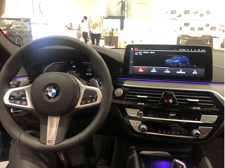 520i Touring 到港