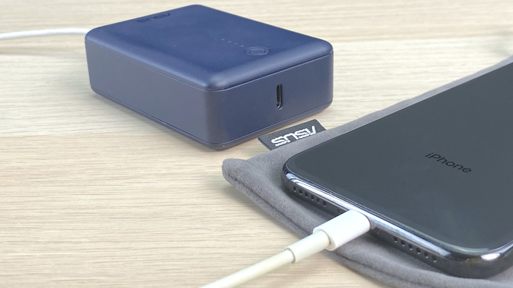 哇～好小 ASUS ZenPower PD 10000 行動電源
