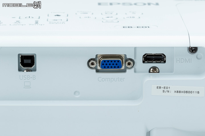 EPSON EB-E01 投影機試用 高對比高亮度在明亮場合也能看清內容