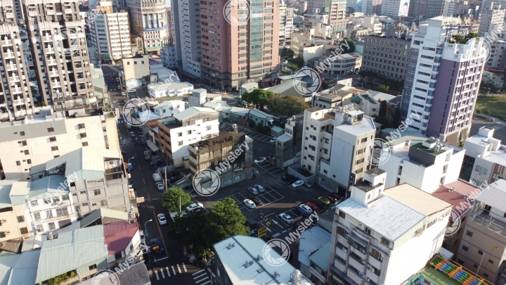 New 西區 博館特區 *富宇質青* 綠園道 退縮20米大棟距 0店面 鬧中取靜 市區機能捷運宅 潛銷討論