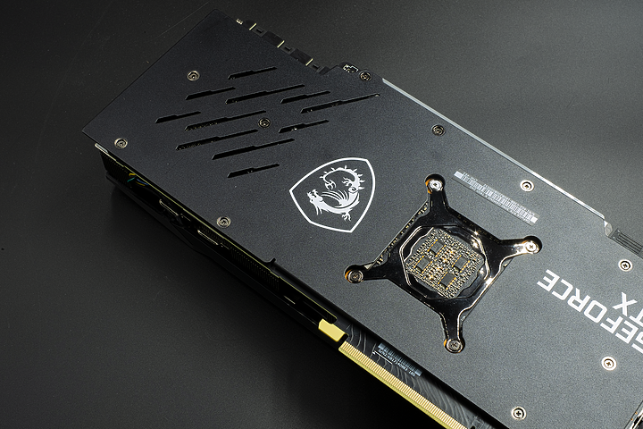 持續記錄：操不爆的 MSI GeForce RTX 3090 GAMING X TRIO 24G