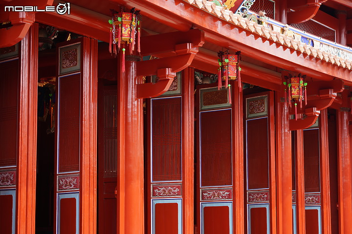 Tamron 70-300mm f/4.5-6.3 DiIII RXD (A047)最親民的望遠鏡頭