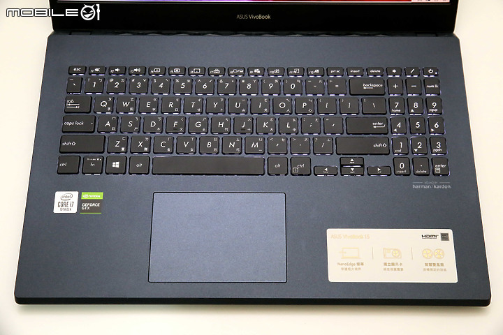 [哭伯講筆電] 外表看似文書骨子裡卻像極了電競 ASUS X571