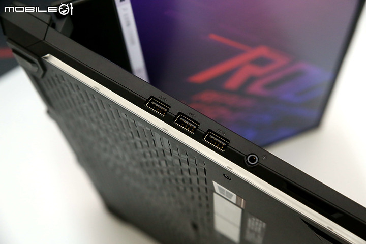 點我看大圖 ROG STRIX G512LV最佳玩咖 (最佳玩CAR?)