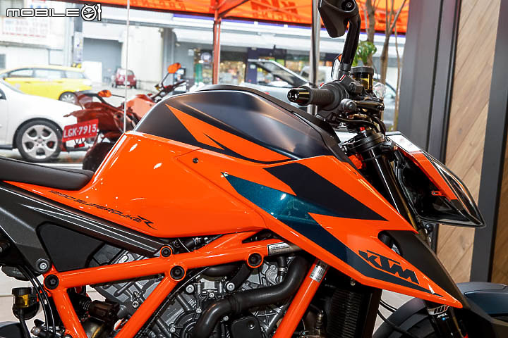 【採訪】猛獸抵台！KTM 1290 Super Duke R 以及 890 Duke R 台灣正式上市！
