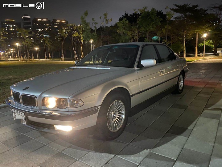 點我看大圖 【老車開箱】E38 735iL 小時候的情懷