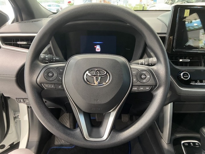 國產新車 Corolla Cross 已進駐經銷商展間！訂單突破 4000 張