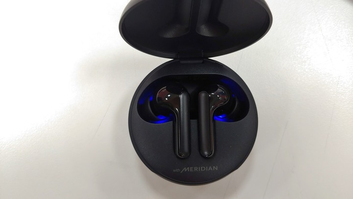 好物分享:LG TONE Free真無線藍牙耳機-您不知道的~藍芽耳機也可以這樣用?!