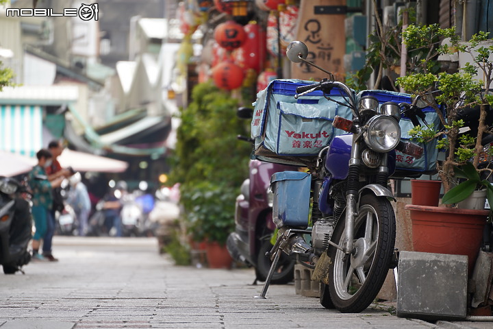 Tamron 70-300mm f/4.5-6.3 DiIII RXD (A047)最親民的望遠鏡頭