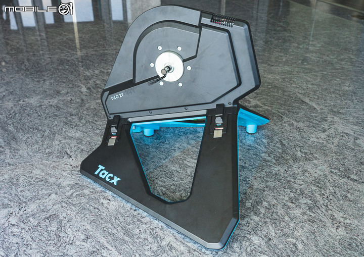 Tacx NEO 2T 智慧訓練台實測分享 細膩踩踏感與擬真的道路體驗！