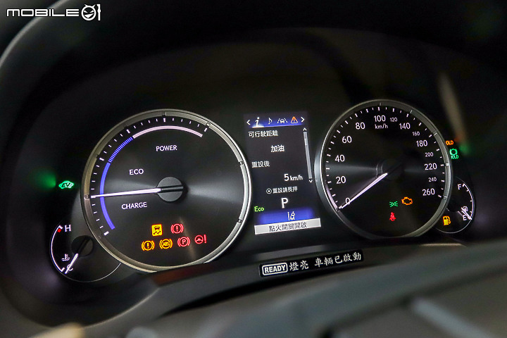 【採訪】Lexus 小改款 IS 300h 國內亮相,全面進化大幅降價 190~199 萬元開始預接單!